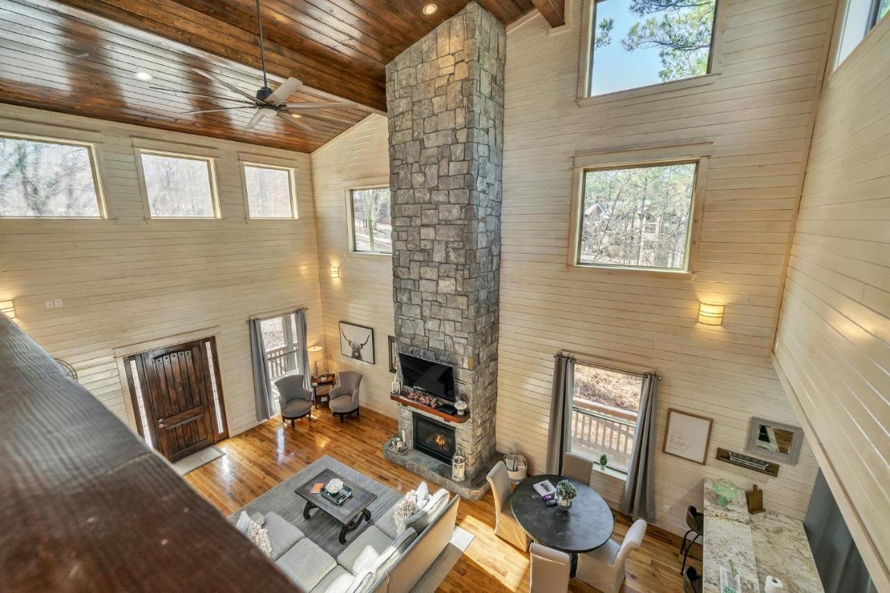 Merlot Mountain - Heated Spa Pool And Hot Tub! Cabin Broken Bow Exteriör bild