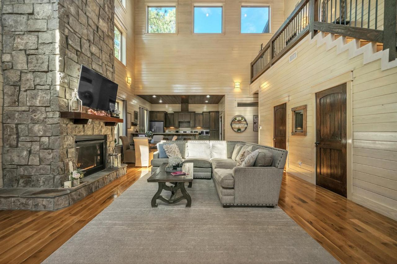 Merlot Mountain - Heated Spa Pool And Hot Tub! Cabin Broken Bow Exteriör bild
