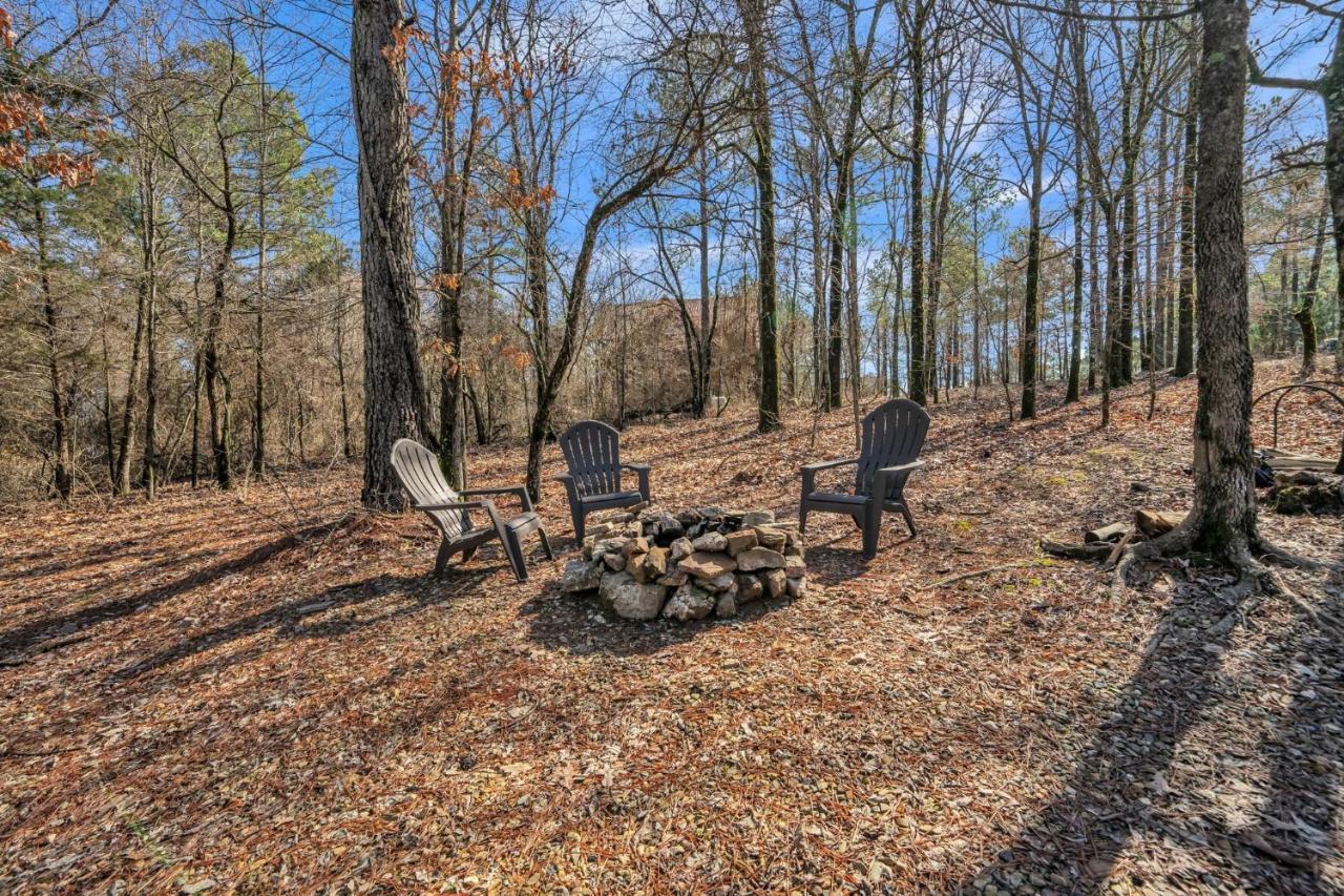 Merlot Mountain - Heated Spa Pool And Hot Tub! Cabin Broken Bow Exteriör bild