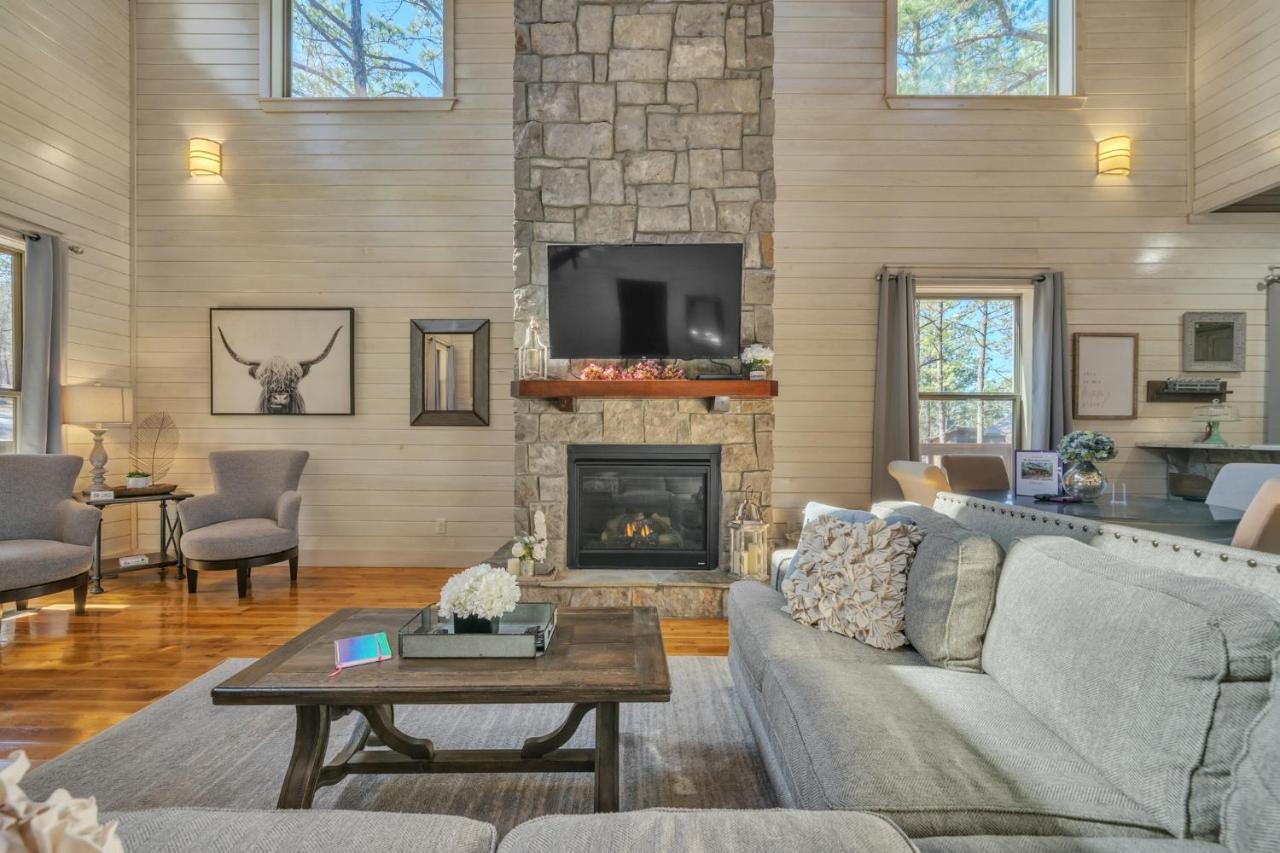 Merlot Mountain - Heated Spa Pool And Hot Tub! Cabin Broken Bow Exteriör bild
