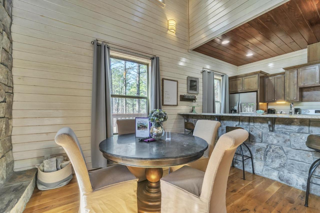 Merlot Mountain - Heated Spa Pool And Hot Tub! Cabin Broken Bow Exteriör bild